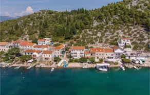 Gorgeous apartment in Blace with house sea view - Image 2