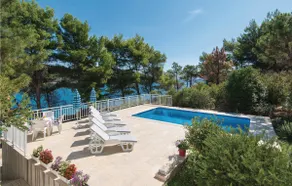 Beach front home in Lumbarda - Image 2