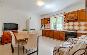 Beach front home in Lumbarda - Image 4