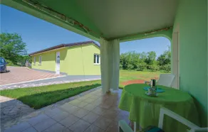 Splendida casa a Sv. Lovrec con piscina - Image 4
