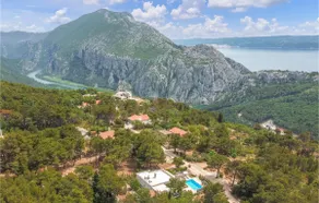 Gorgeous Home In Naklice - Image 2