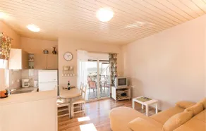Apartment Pirovac Hrvatske Mladezi - Image 2