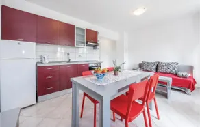 Lovely Home In Grebastica With House Sea View - Image 4