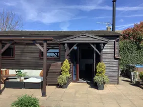 Private Barn with hot tub - Image 4