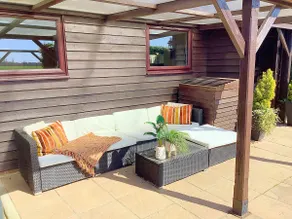 Private Barn with hot tub - Image 5