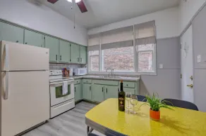 Built for XL Groups w/ Patio, Garage, Walkable - Image 2