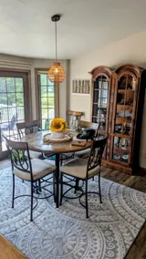 Cute, comfy and cozy 3 bedroom and 2 baths - Image 4