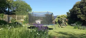 Farm View: family retreat with pool and play area - Image 3