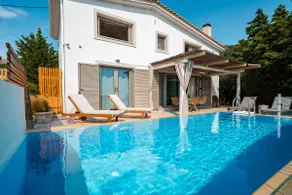 LEFKADA WHITE VILLA Lefkada Greece Seating - Image 2