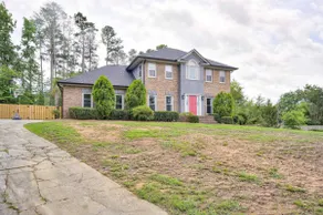 Stylish getaway in Augusta with heated pool - Image 4