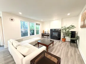 5BR Large Modern Home | Near Seattle - Image 4