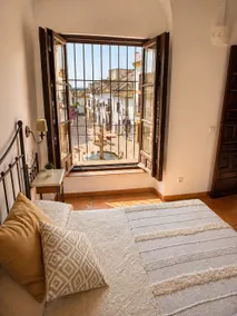 One-bedroom apartment in Plaza del Potro - Image 3