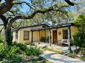 The Hideout Urban Ranch Retreat of South Austin - Image 2