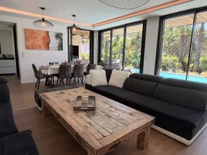 Contemporary villa near beach and town center, heated pool and bicycles. - Image 3