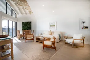 Amazingly Transformed in 2022 Luxurious renovation Fantastic Ocean View - Image 5