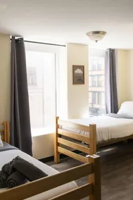 Affordable Downtown Apt | 3 Beds + 60” TV | Walk t - Image 4