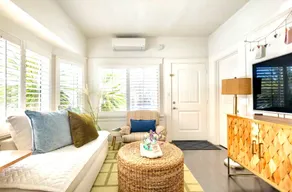 Soak up the Fresh Feel at a Light-filled Beach Bungalow - Image 3
