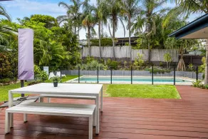 The Seahaven ~ Family Home with Pool, Pet Friendly - Image 4