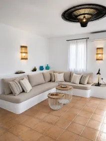 Spacious Cycladic House near Logaras Beach - Image 2