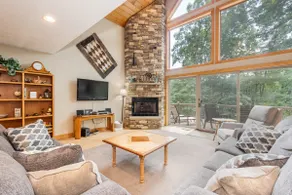 Fancy Free | Lakefront, Hot Tub, Pet Friendly - Image 4
