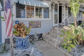Captains House , Steps to Beach, Pets OK,Sleeps 8 - Image 5