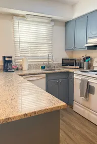 Comfortable 3BR in Cary | Pool | Great Value - Image 5