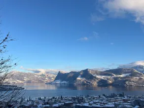 The view 39 - Apartment overlooking the lake and mountains - Image 2