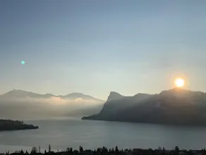 The view 39 - Apartment overlooking the lake and mountains - Image 3