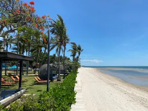 Short walk to beach. Designer’s luxury poolvilla. - Image 4