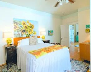 Artist-Curated Cottage Vibe - Image 3