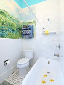 Artist-Curated Cottage Vibe - Image 5