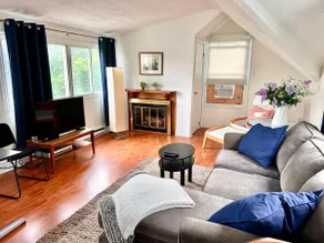 Walk to ByWard Market | Cozy Hull Apartment - Image 2