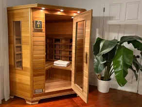 Historic Hideaway with Sauna Near the Lake - Image 2