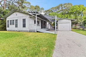 Bella on Boreen by Discover Stradbroke - Image 2