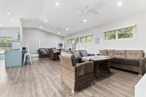 Bella on Boreen by Discover Stradbroke - Image 5