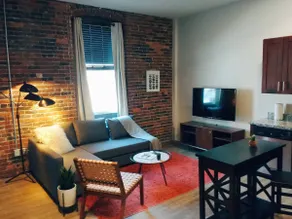 Luxury Downtown Nashville Loft with 5 Beds! - Image 3