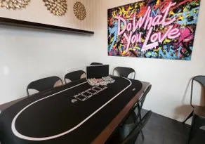 LiV MTL Av-1277 | Spacious 3BR Rooftop • Sleeps 10 - Image 4
