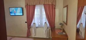 Laura's apartment - Image 4