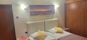 Laura's apartment - Image 2