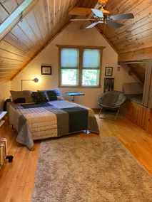 Private, Stylish, Comfy Cabin, outside Asheville - Image 2