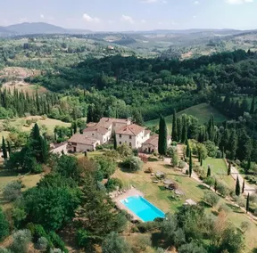 Borgo Bottaia ”Il Mandorlato” 2+2pax - Image 2