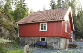 Amazing home in Søndeled with sauna - Image 4