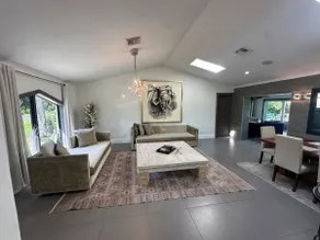 Waterfront Fun on the River, Spacious Modern Home - Image 3