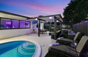 Luxe 5BR Heated Pool Retreat • Hard Rock Sleeps 16 - Image 5
