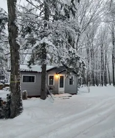 The Shell Cabin at Rockhound Hideaway - Image 2
