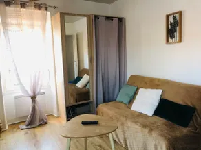 Nice 40 m² house in Thouarsais - Image 2