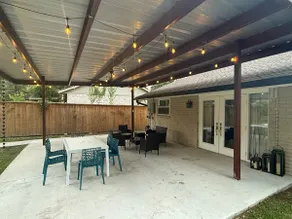 Cozy duplex home, The Woodlands - Image 2