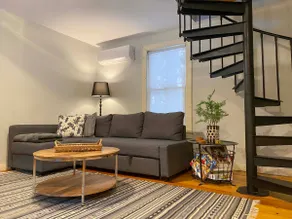 COZY GUESTHOUSE MINUTES AWAY FROM HIKING! - Image 3