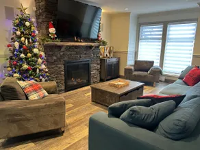 SilverStar 3 Bedroom + Hot Tub Sleeps 9 On Ski-way - Image 2