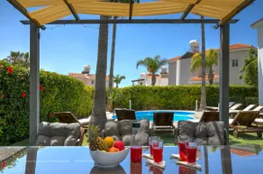 Villa Oasis by Ezoria Villas - Image 3